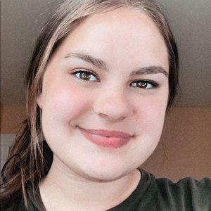 Meet your Posher, Vika